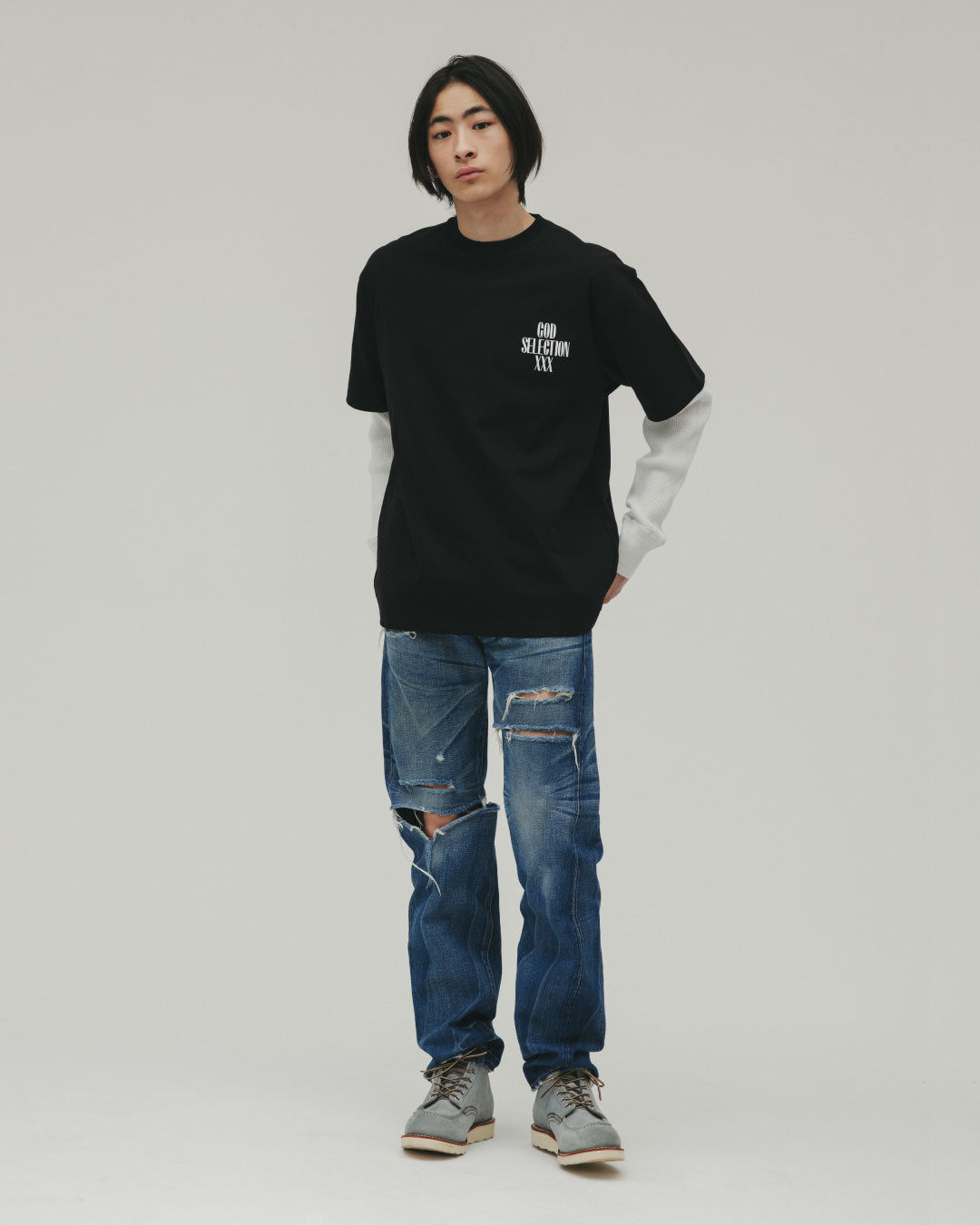 Close Up Photo Tee